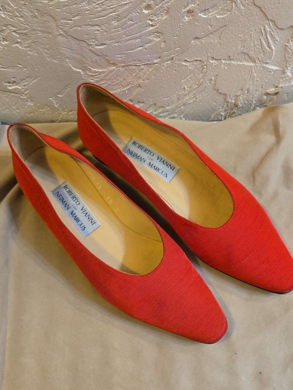 Roberto Vianni Neiman Marcus Red Pointed-Toe Flats